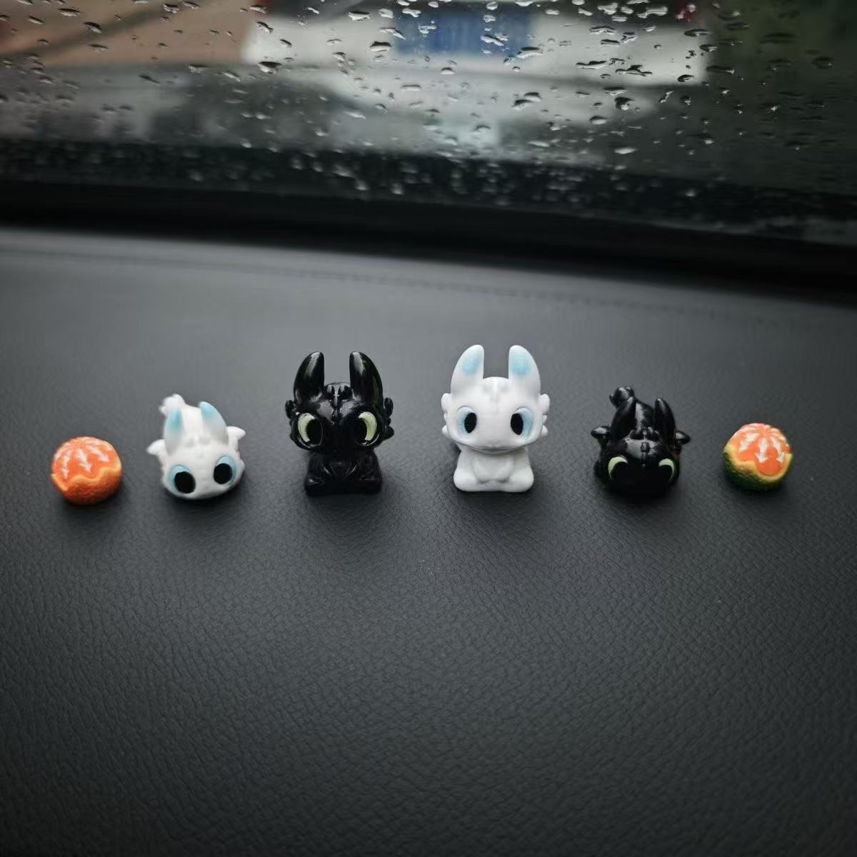 Figura de boneca fofa sem dent - Car Accessories Dashboard avaliação e preço